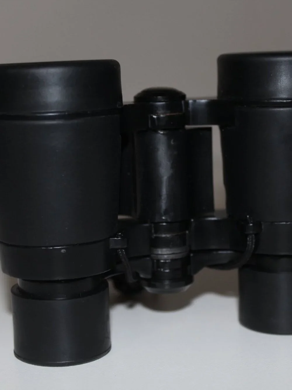 NIKE Vintage Tasco Fast Focus Binoculars 4 X 30 mm Black W/ Carrying Case
